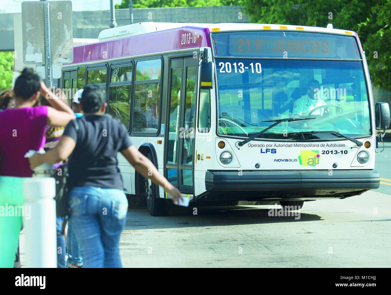 San Juan, Puerto Rico. El 05 de agosto, 2014. San Juan, Puerto Rico. Agosto  5, 2014 . REDACCION CENTRAL - fotos para ilustrar una historia sobre la  Autoridad Metropolitana de Autobuses (AMA) .