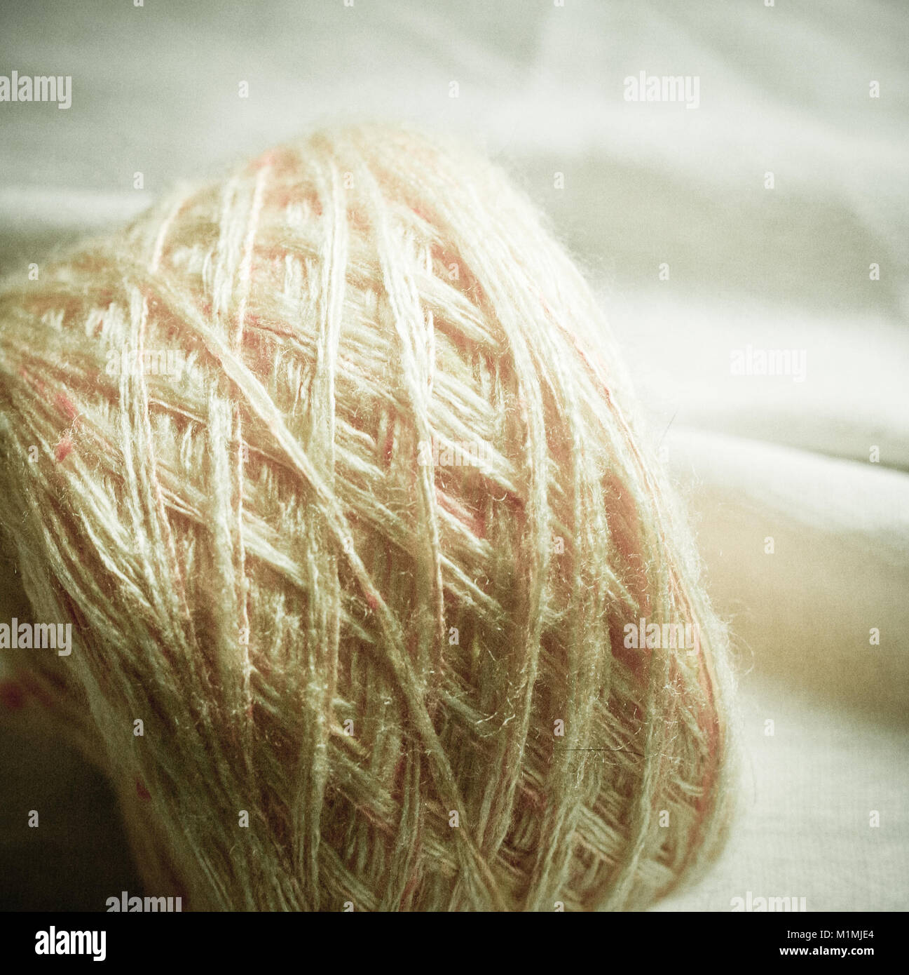 Close-up de una bola de lana Foto de stock