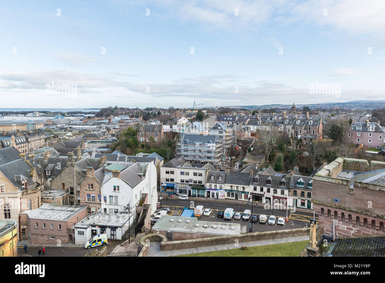 La vista desde el tejado del castillo de Inverness en un frío día de invierno. Foto de stock