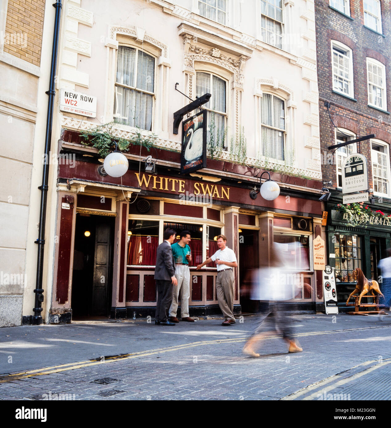 El White Swan Pub Una Nueva Fila Covent Garden Londres Wc2 Tradicional Centro De Londres Public House Archivo Foto Desde 1990 Fotografia De Stock Alamy