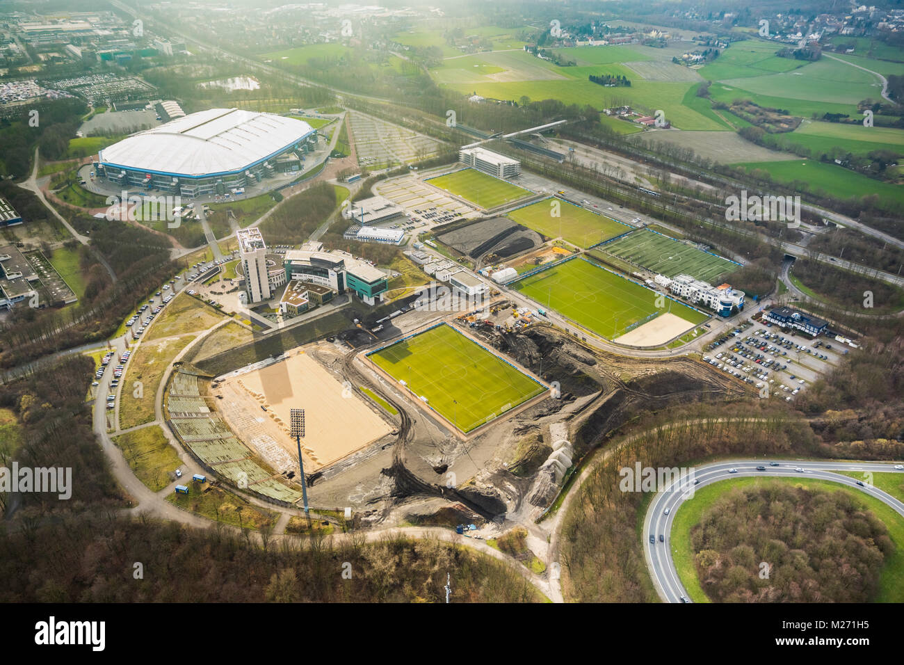 Proyecto de construcción Bergerfeld para reestructurar y ampliar las instalaciones del club del FC Schalke 04 en el sitio de la ex Park Stadium en Gelsenkirchen. Foto de stock