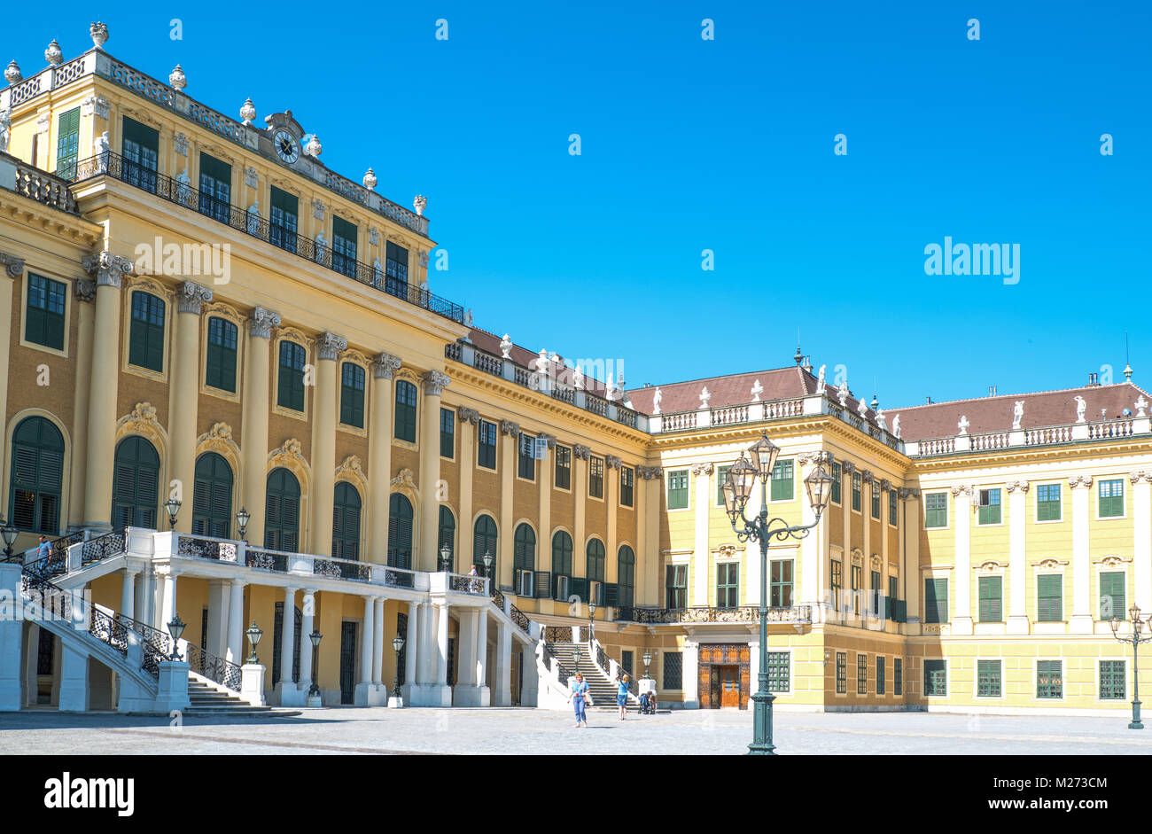 Austria, Viena, la fachada principal del palacio de Schonbrunn Foto de stock