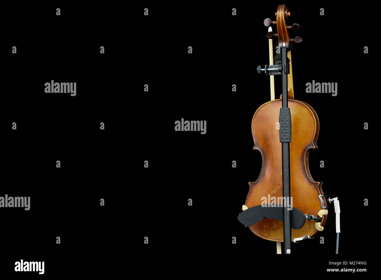 Violin electrico fotografías e imágenes de alta resolución - Alamy