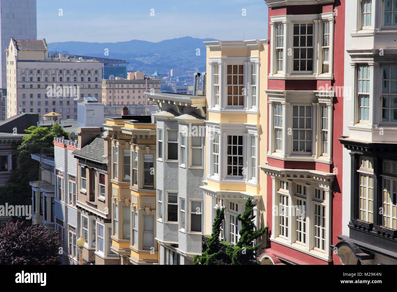 San Francisco, California, Estados Unidos - hermosa arquitectura antigua en la zona de Nob Hill. Foto de stock