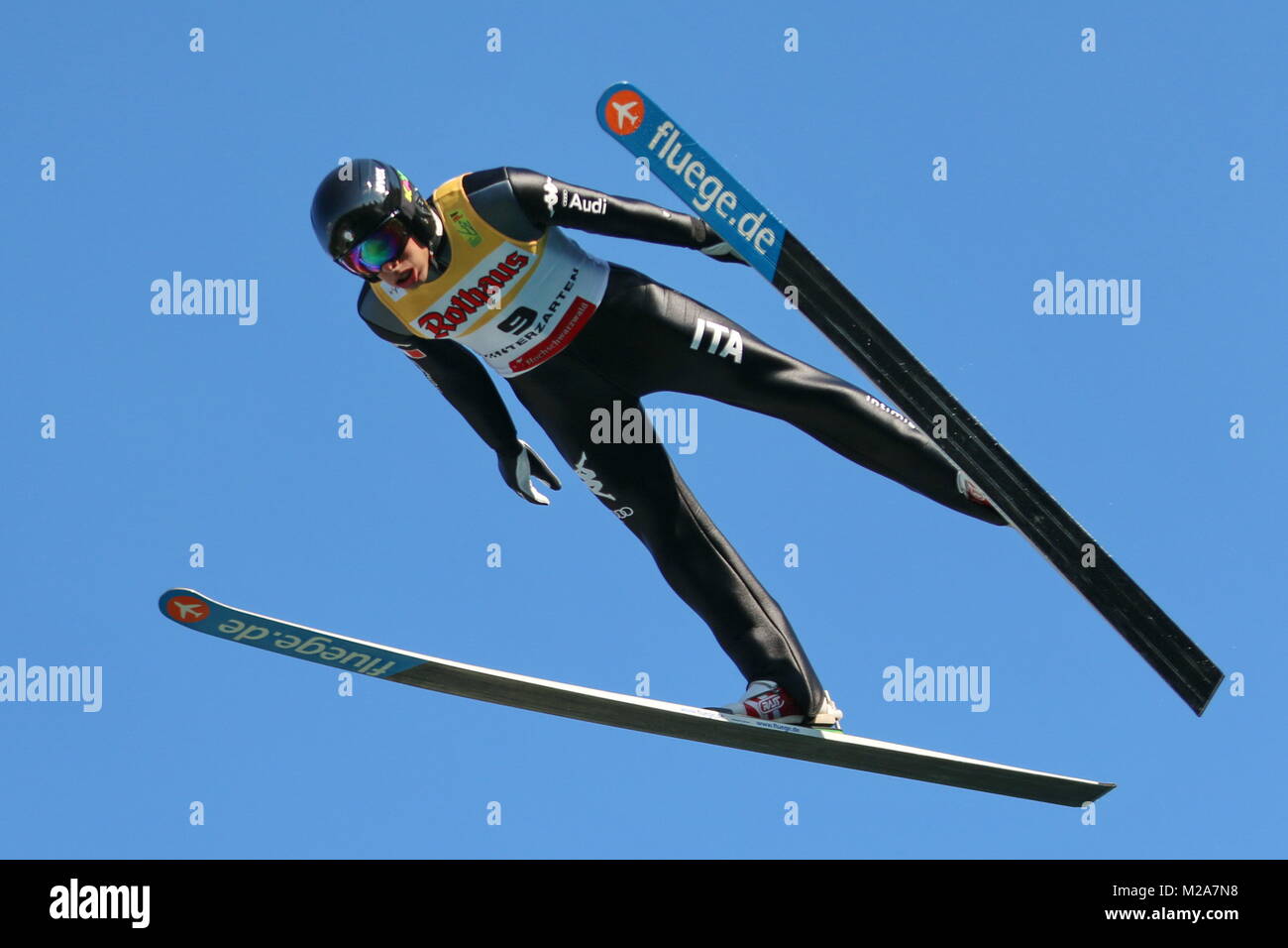 - Teamwettkampf FIS Sommer Grand Prix Foto de stock