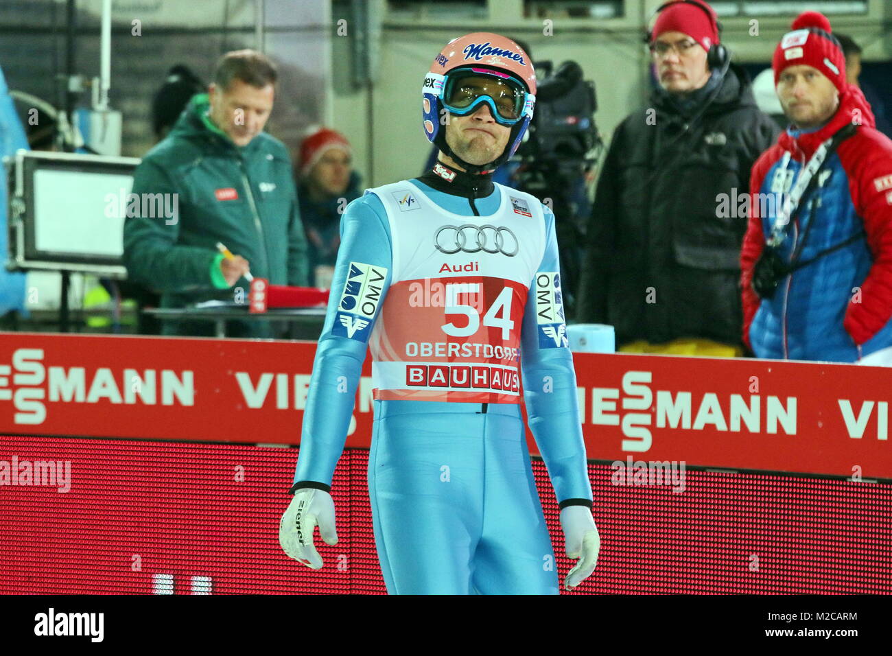 Andreas KOFLER (SV Bergisel Innsbruck) bei der Qualifikation für 63. Vierschanzentournee Auftaktspringen Oberstdorf Foto de stock