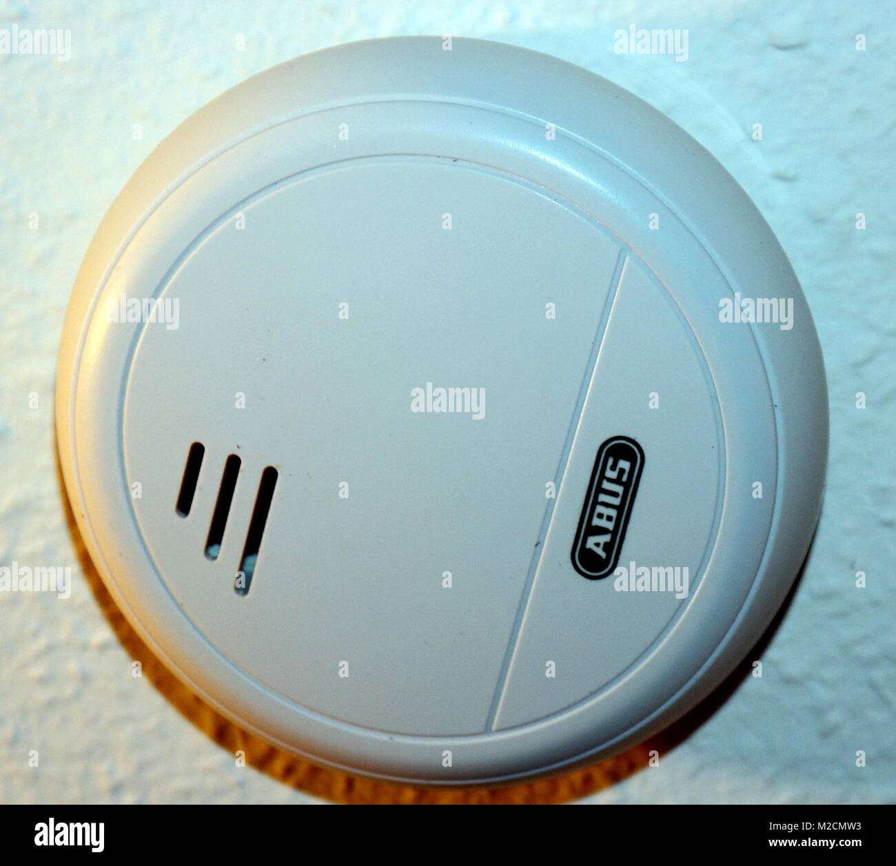 Gesetzlich vorgeschrieben fotografías e imágenes de alta resolución - Alamy