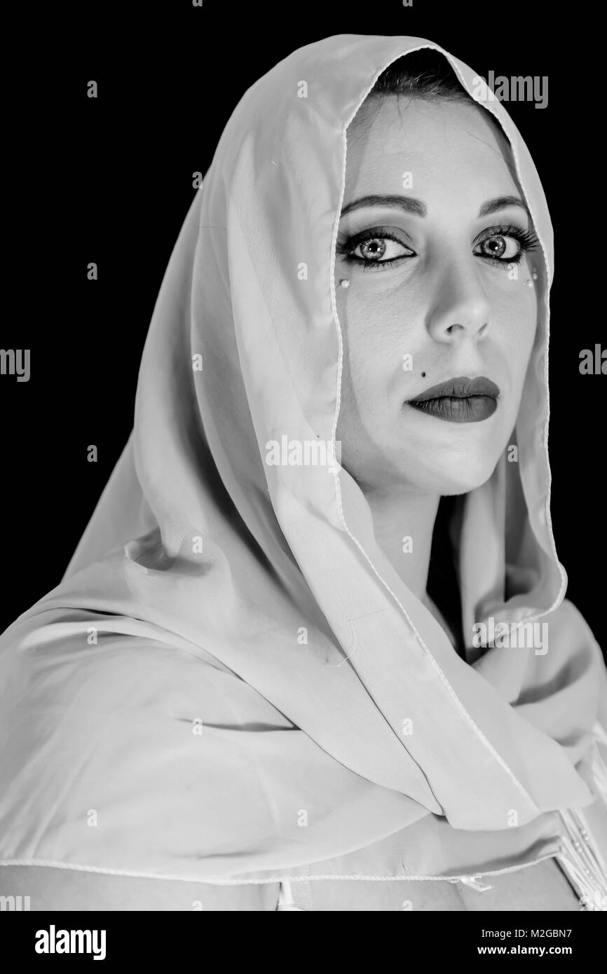 Velo islámico Imágenes de stock en blanco y negro - Alamy