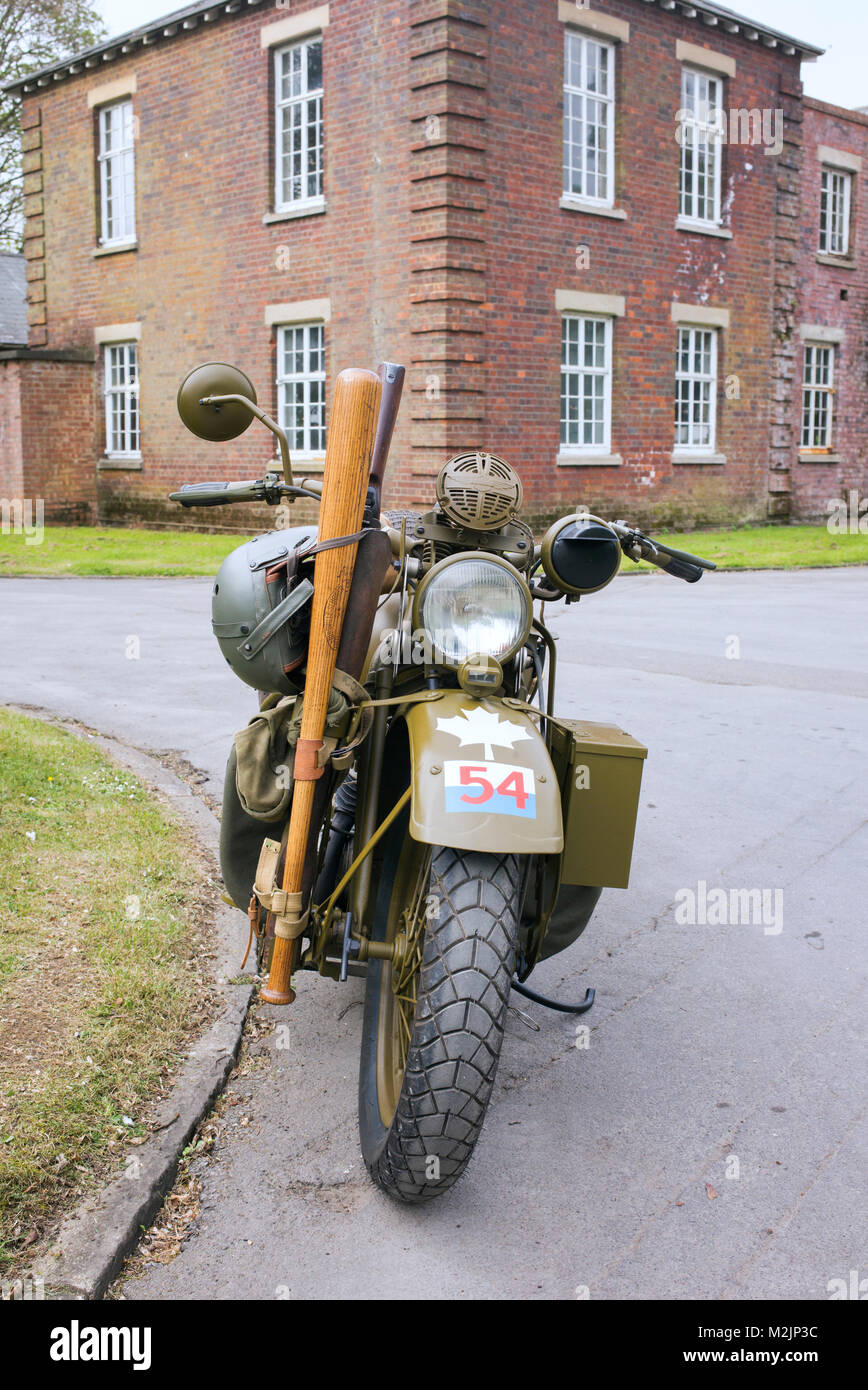 Vintage 1942 de Harley Davidson modelo militar 42WLC Moto en Bicester Heritage Centre, Oxfordshire, Inglaterra Foto de stock