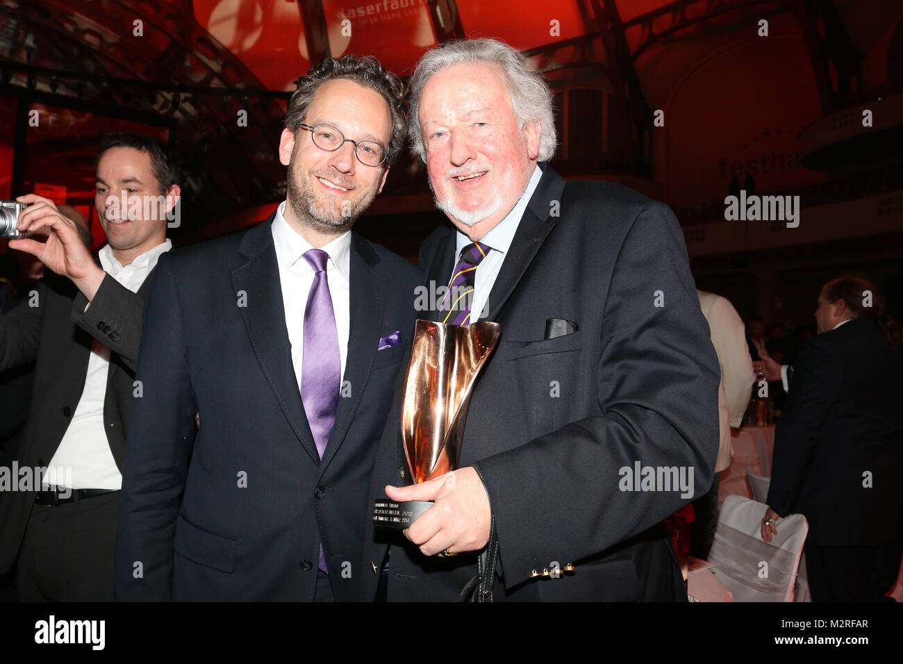 Funke (Hans-Werner Gewinner Lebenswerk) mit Sohn Pascal, Lea Award 2014 en  der Festhalle, Frankfurt, 11.03.2014 Fotografía de stock - Alamy