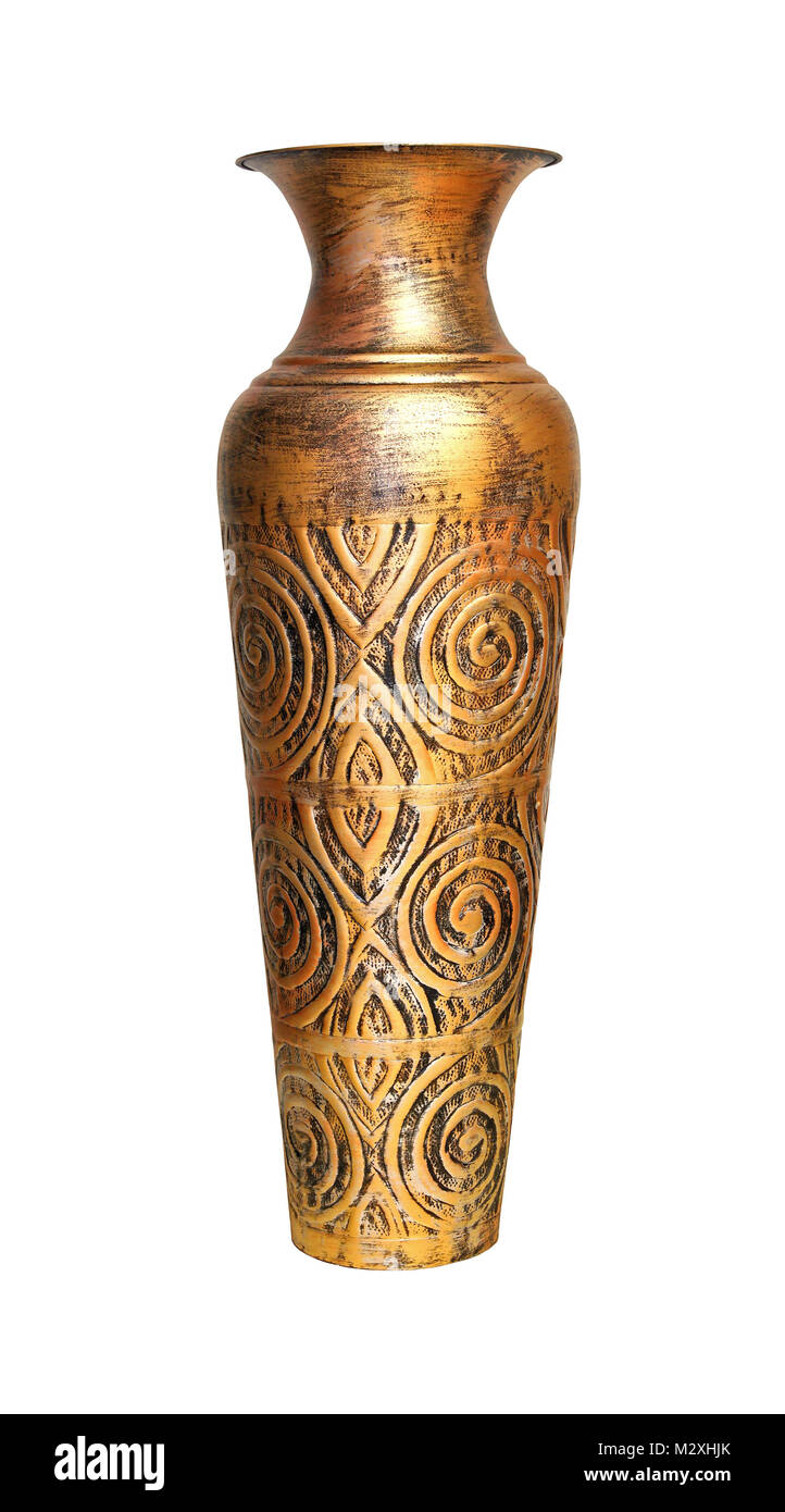 La antigua vasija de bronce aislada con trazado de recorte incluido  Fotografía de stock - Alamy