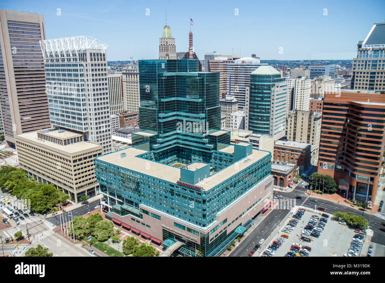 Baltimore Maryland, Inner Harbor, puerto, World Trade Center, Top of the World, vista sobre el centro de la ciudad, horizonte, la galería, centro comercial, tiendas de compras Foto de stock