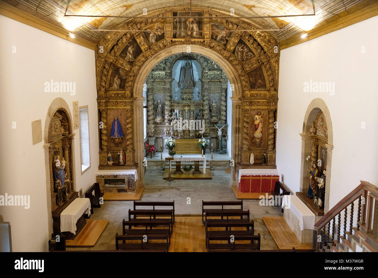 Interior de la iglesia de Nossa Senhora da Assunção de Tabosa aka Convento de São Bernardo, Tabosa do Carregal, Sernancelhe, Portugal, Europa Foto de stock