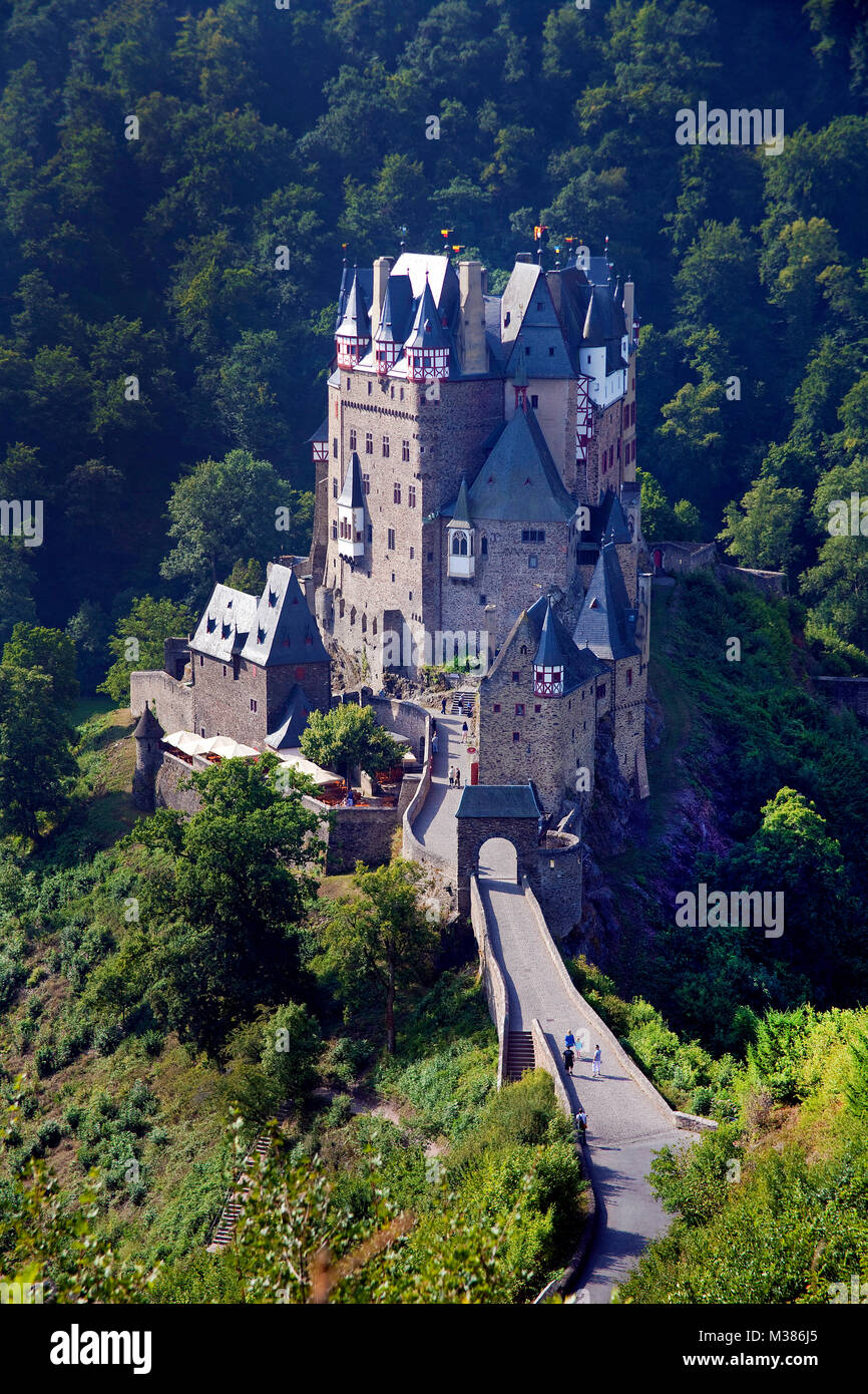 Castillo de Eltz, hermoso castillo medieval de Wierschem, Muenstermaifeld, sur de Eifel, Eifel Castillo de Eltz, hermoso castillo medieval de Wierschem, Muenstermaifeld, sur de Eifel, Eifel