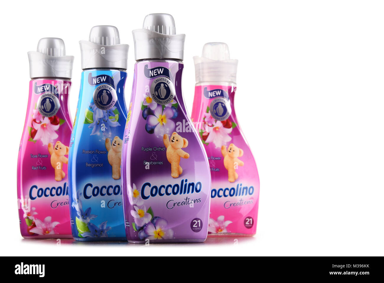 POZNAN, Polonia - DEC 14, 2017: botellas de líquido suavizante Coccolino  propiedad de Unilever, una empresa de bienes de consumo transnacional  British-Dutch Fotografía de stock - Alamy