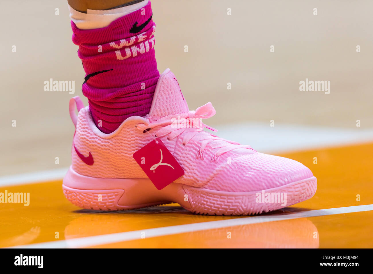 Febrero 11, 2018: Evina Westbrook #2 del Tennessee Lady voluntarios zapatos  durante el juego de baloncesto NCAA entre la Universidad de Tennessee Lady  voluntarios y la Universidad de Georgia Bulldogs en Thompson