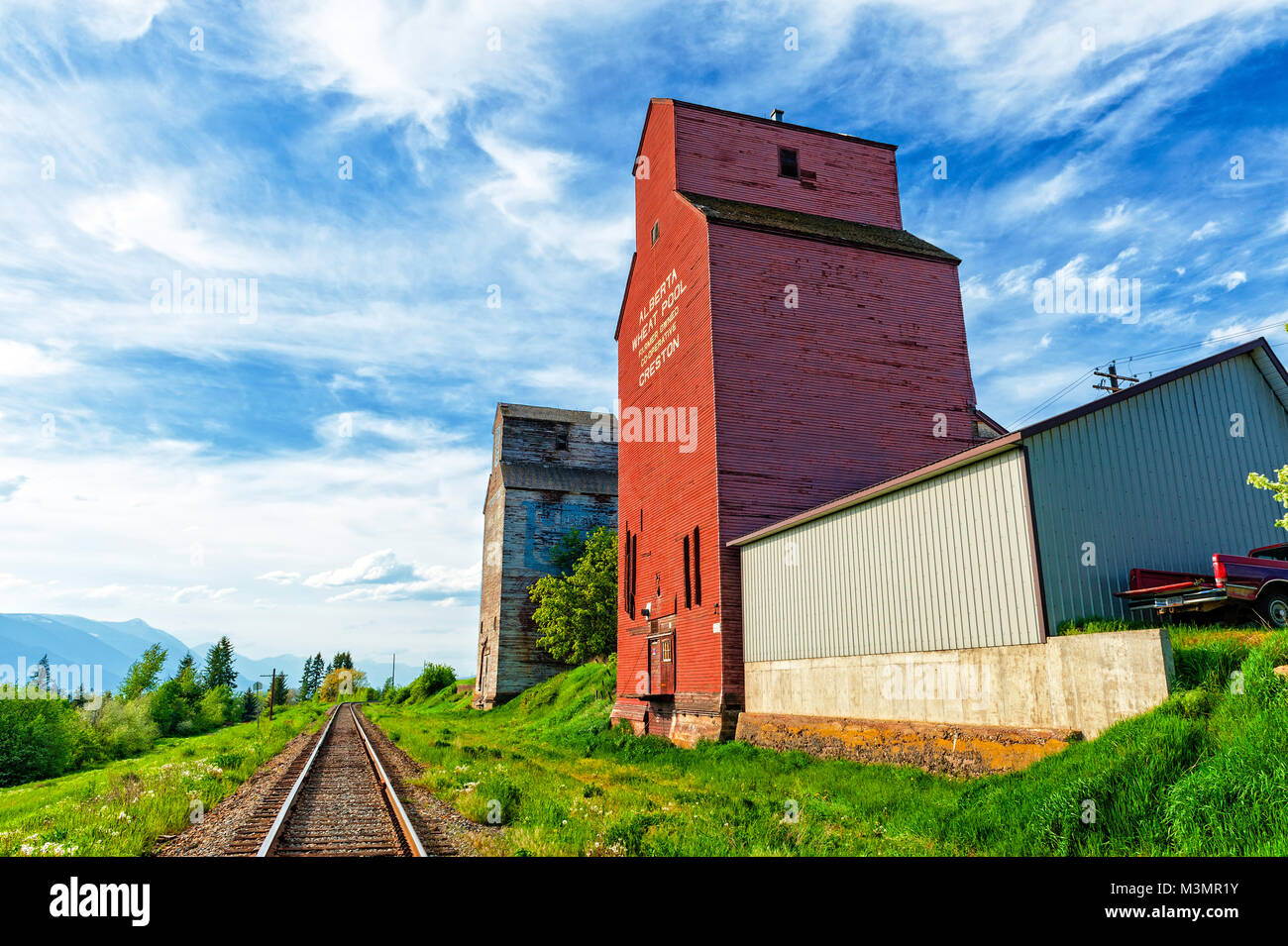 La vendimia, elevadores de granos en Creston, A.C. Foto de stock