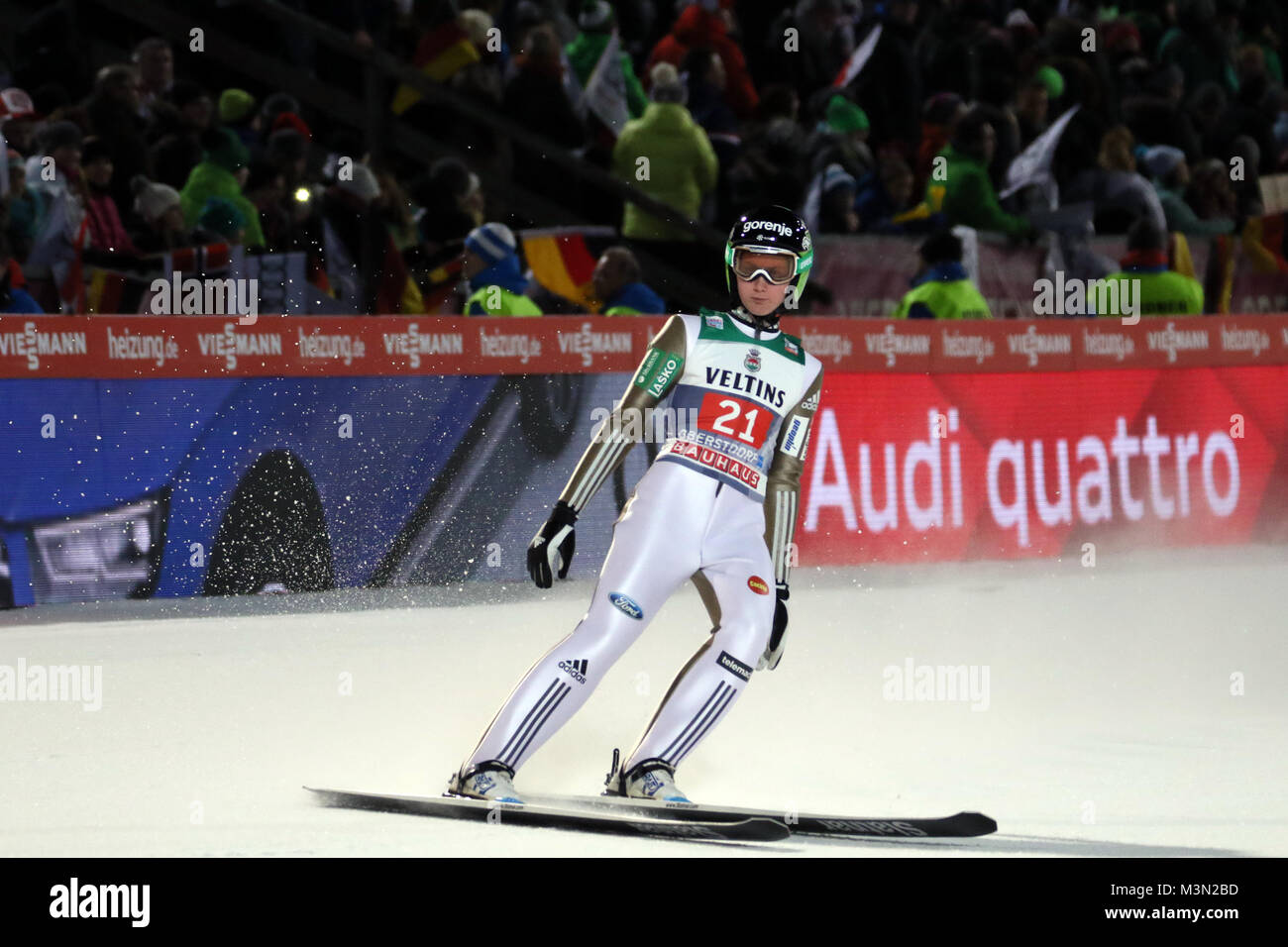Cene Prevc (Slowenien / Slo) beim Auftaktspringen Vierschanzentournee Oberstdorf 2016 Foto de stock