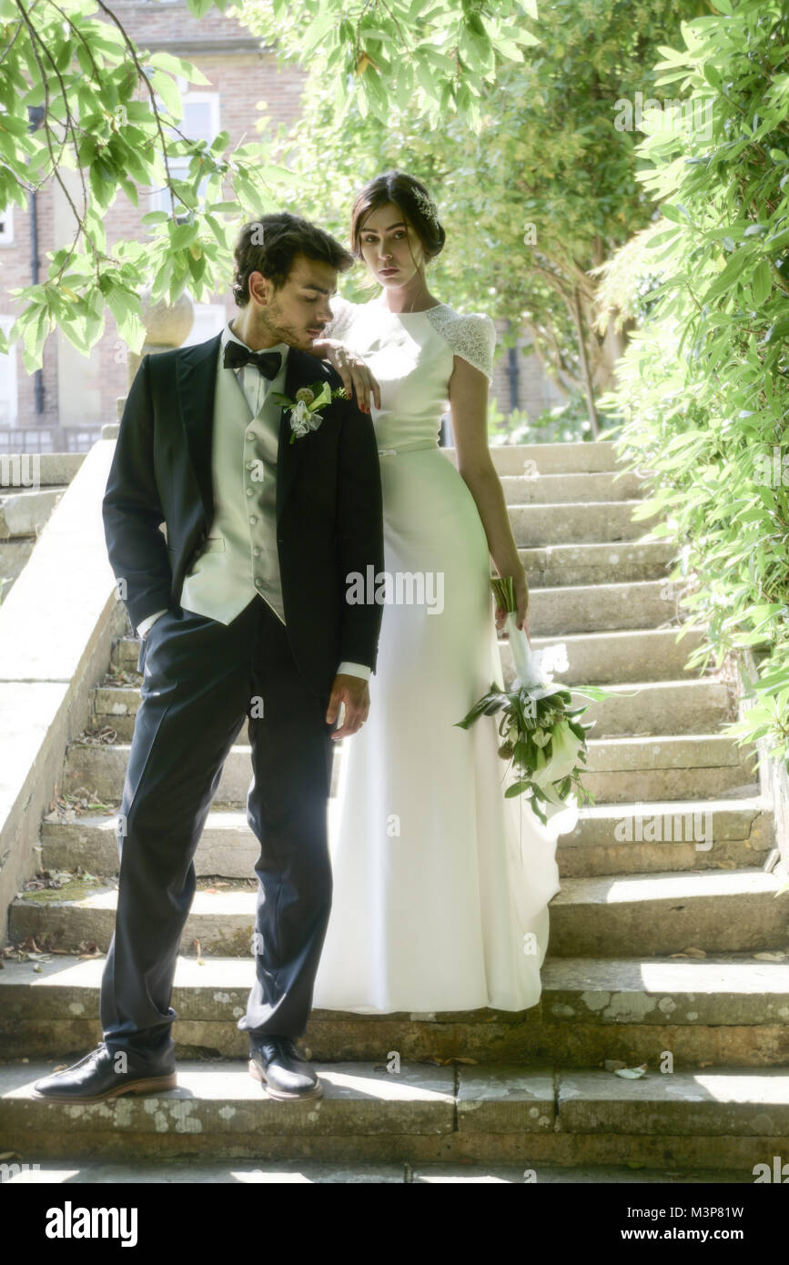 Vestido De Novia Negro Fotos e Imágenes de stock - Página 10 - Alamy