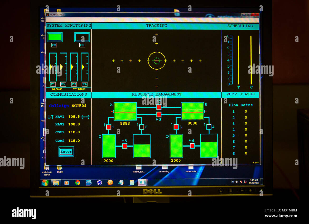 https://c8.alamy.com/compes/m3tmbm/una-bateria-matb-multi-attribute-tareas-cognitivas-multitarea-es-un-examen-utilizado-para-medir-los-efectos-de-la-estimulacion-electrica-cerebral-dirigido-por-la-estimulacion-cerebral-no-invasiva-plumillas-equipo-en-la-base-aerea-wright-patterson-ohio-jul-19-2016-los-investigadores-que-trabajan-en-las-plumillas-de-laboratorio-en-el-laboratorio-de-investigacion-de-la-fuerza-aerea-encabezada-por-el-dr-richard-a-mckinley-ph-d-estan-explorando-como-dirige-la-estimulacion-electrica-del-cerebro-humano-afecta-a-la-cognicion-fatiga-estado-de-animo-y-otras-areas-con-el-objetivo-final-de-mejorar-warfighter-conciencia-la-memoria-y-la-atencion-ee-uu-foto-de-la-fuerza-aerea-por-j-m-eddins-jr-160719-f-lw-m3tmbm.jpg