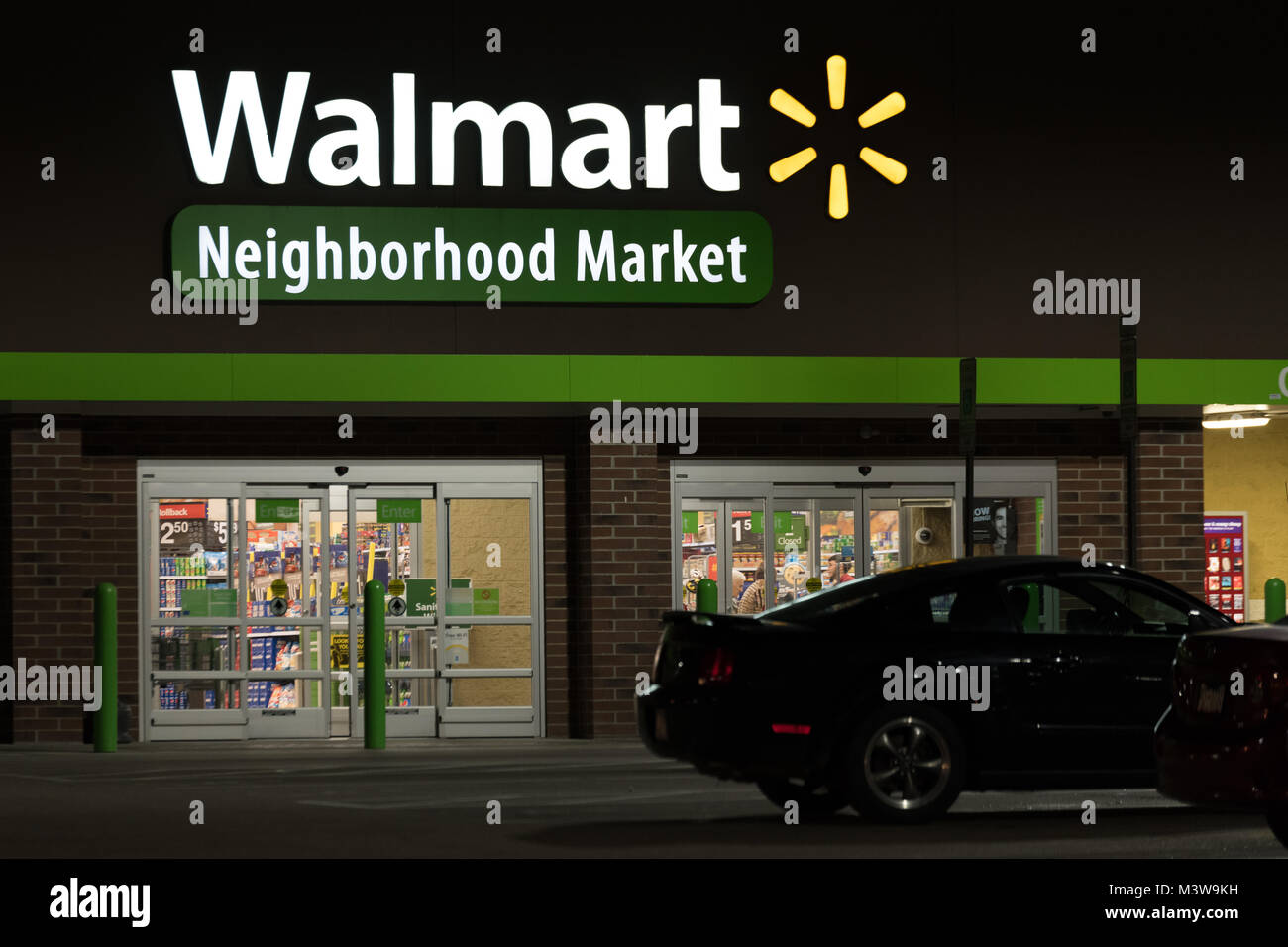 Walmart neighborhood market fotografías e imágenes de alta resolución