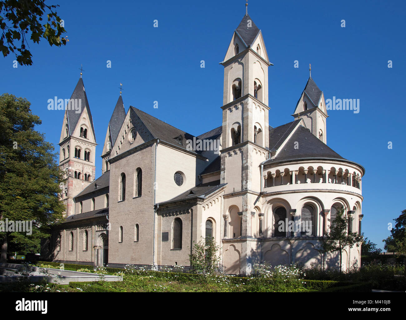 La Basílica de San Castor en la ciudad vieja, la iglesia más antigua de Coblenz, Patrimonio Mundial de la UNESCO sitio cultural, Renania-Palatinado, Alemania, Europa Foto de stock