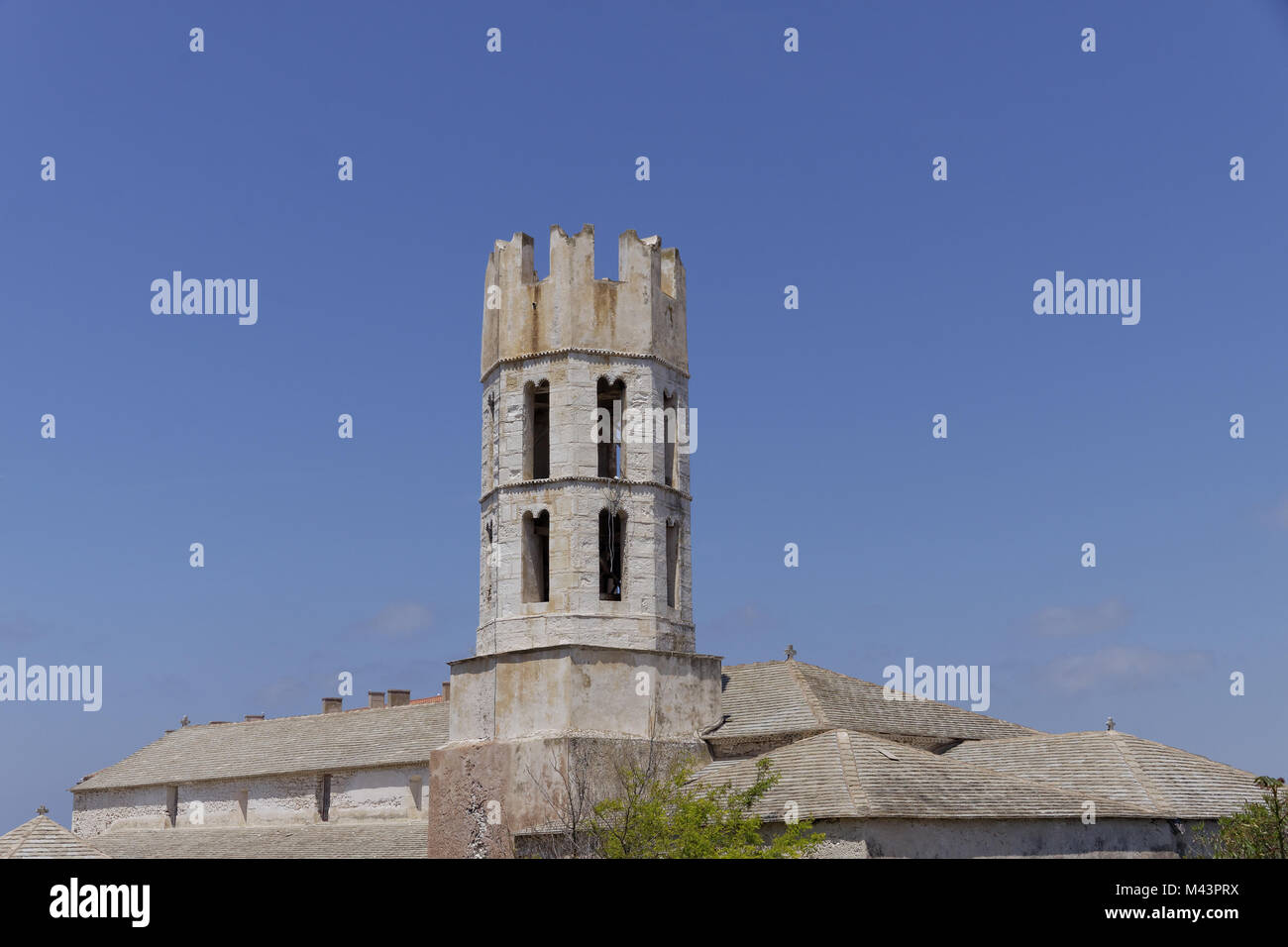 Eglise st dominique fotografías e imágenes de alta resolución - Alamy