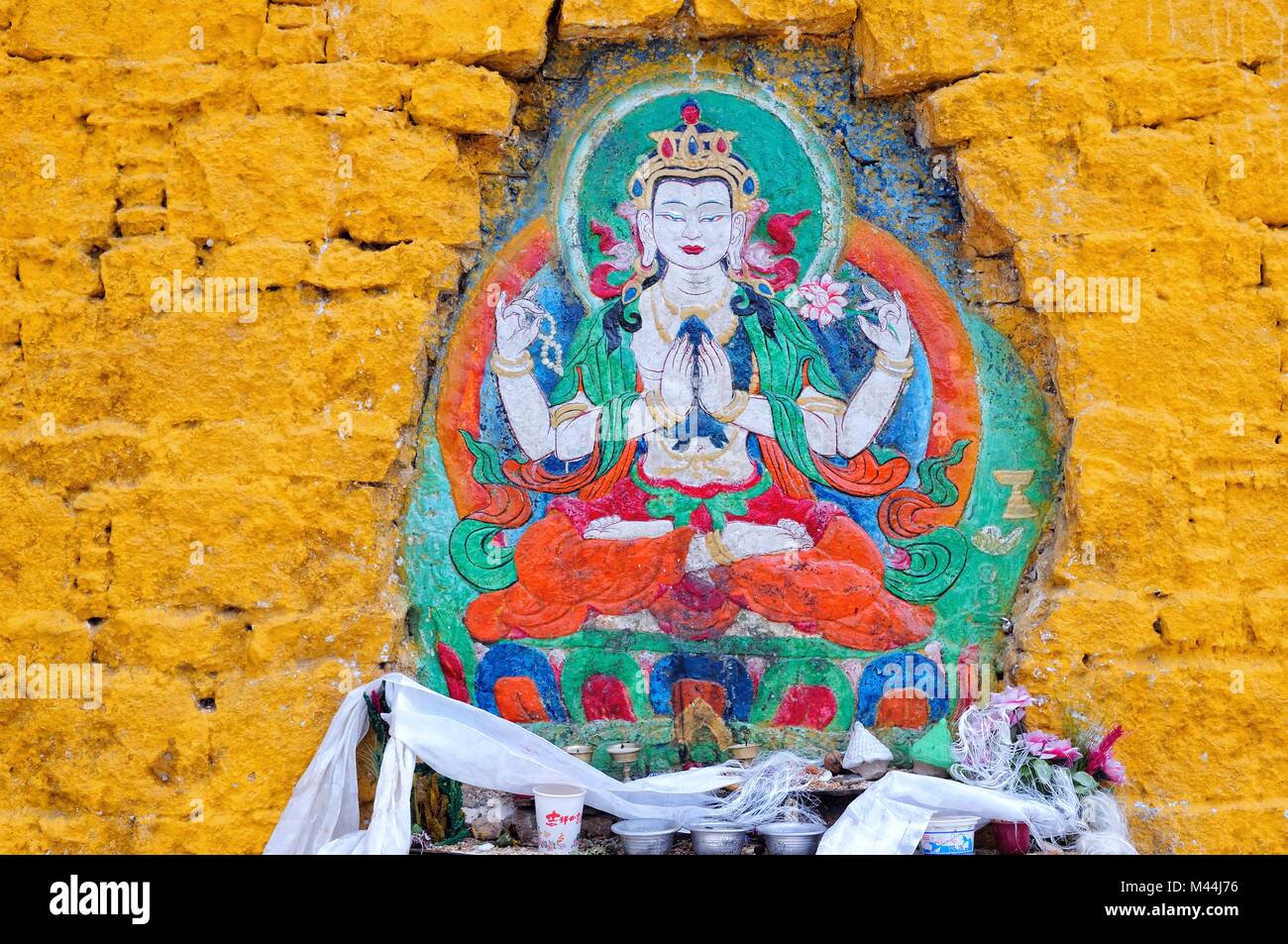La adoración de Buda en el Palacio Potala en Lhasa, Tibet Foto de stock