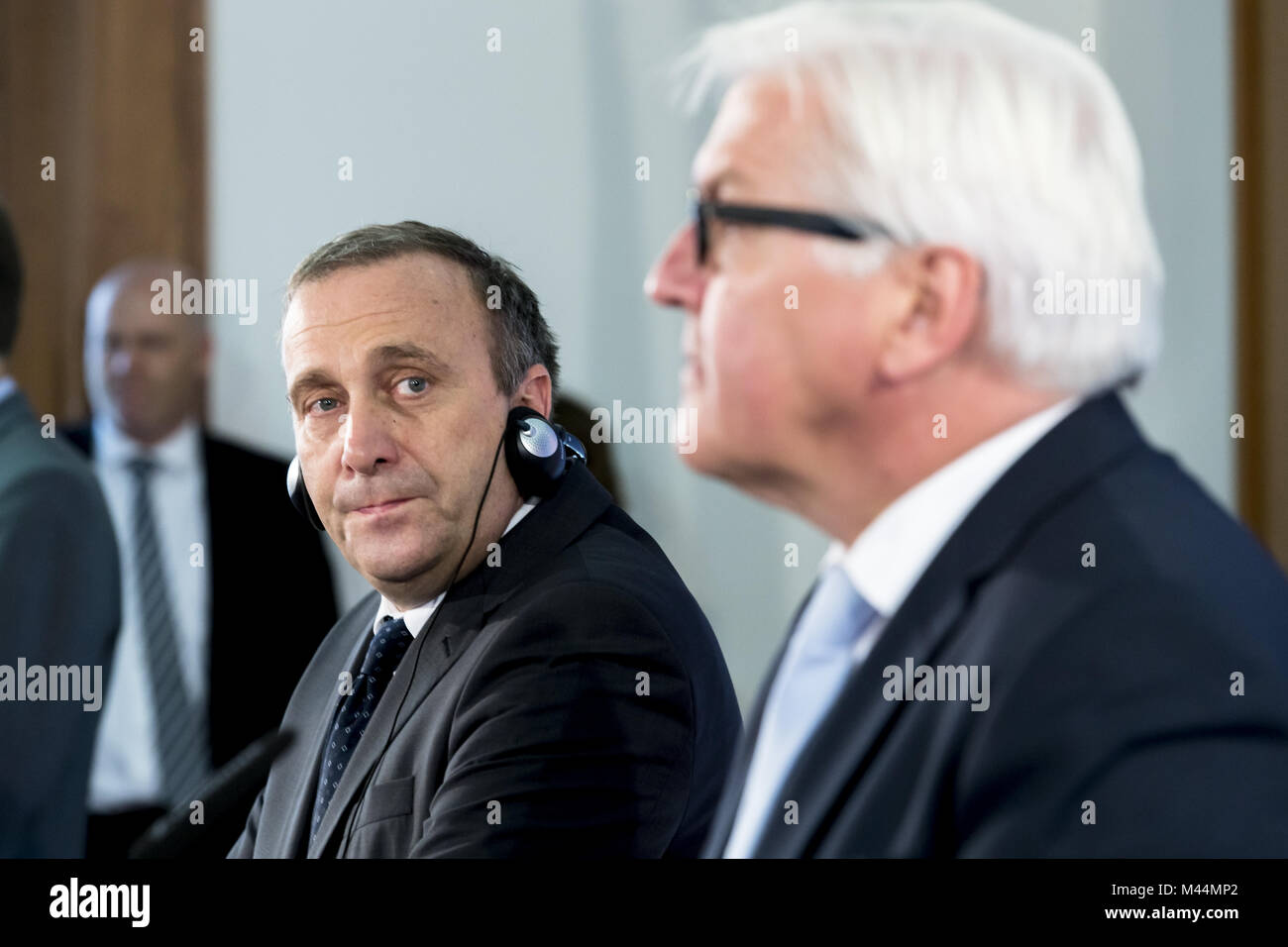 Steinmeier responde a Ministro de Asuntos Exteriores polaco Schetyna Foto de stock