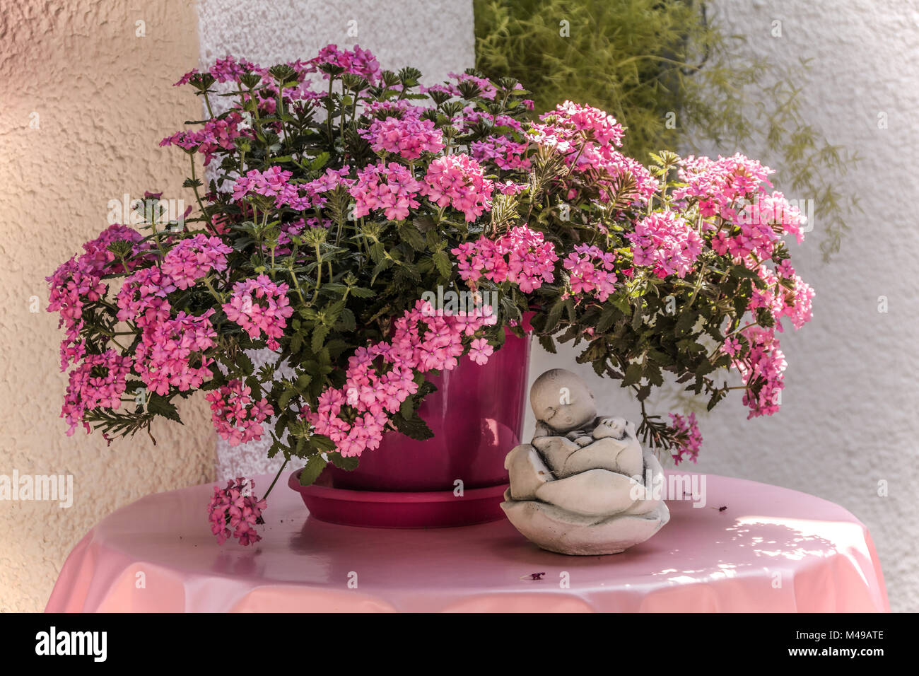 Deko en rosa, geranio con sonido figura Foto de stock