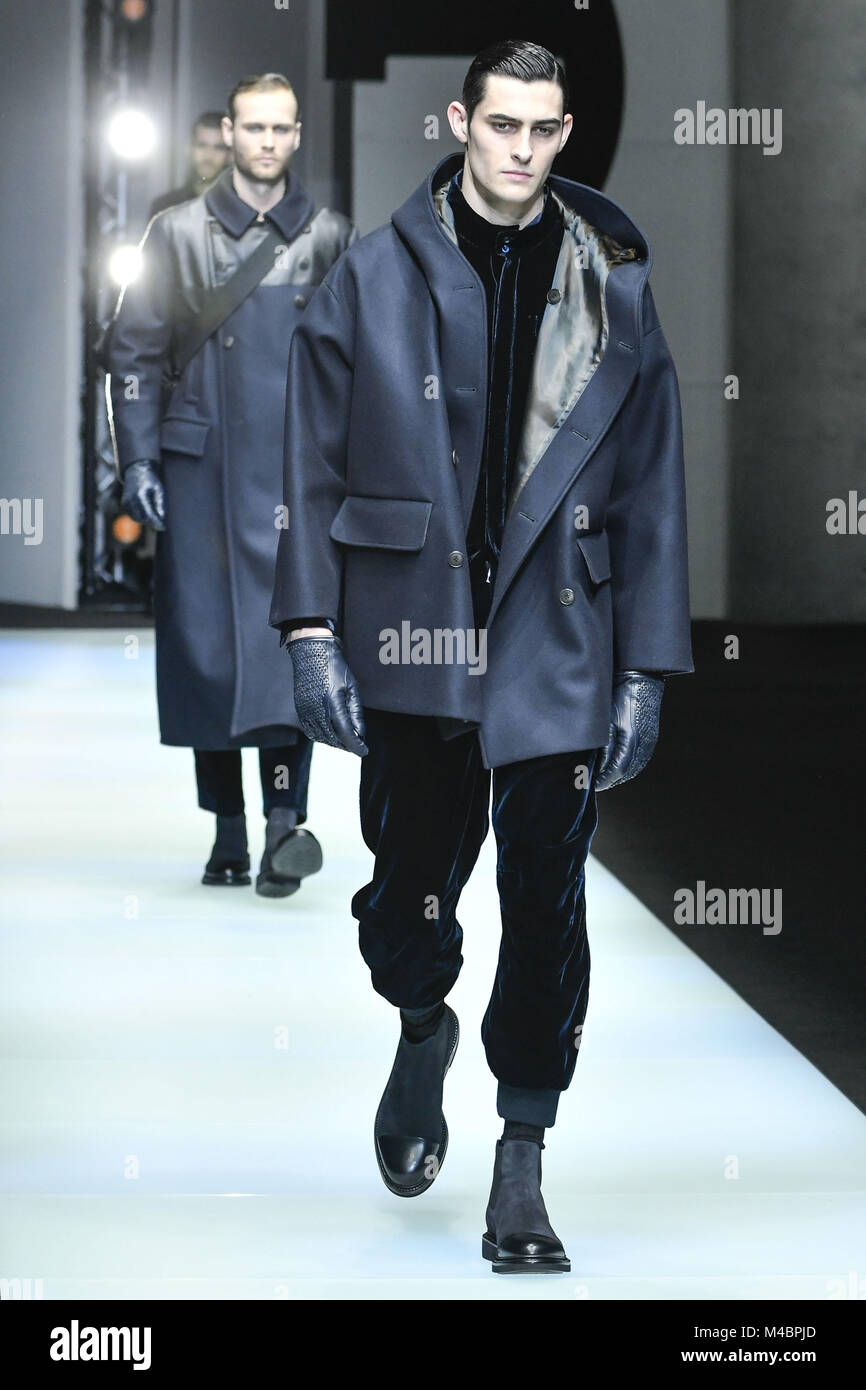 La Semana de moda de Milán para hombres - Giorgio Armani Catwalk Featuring: Modelo donde: Milán, Italia cuando: 15 Jan 2018 Crédito: IPA/WENN.com **Sólo disponible su publicación el