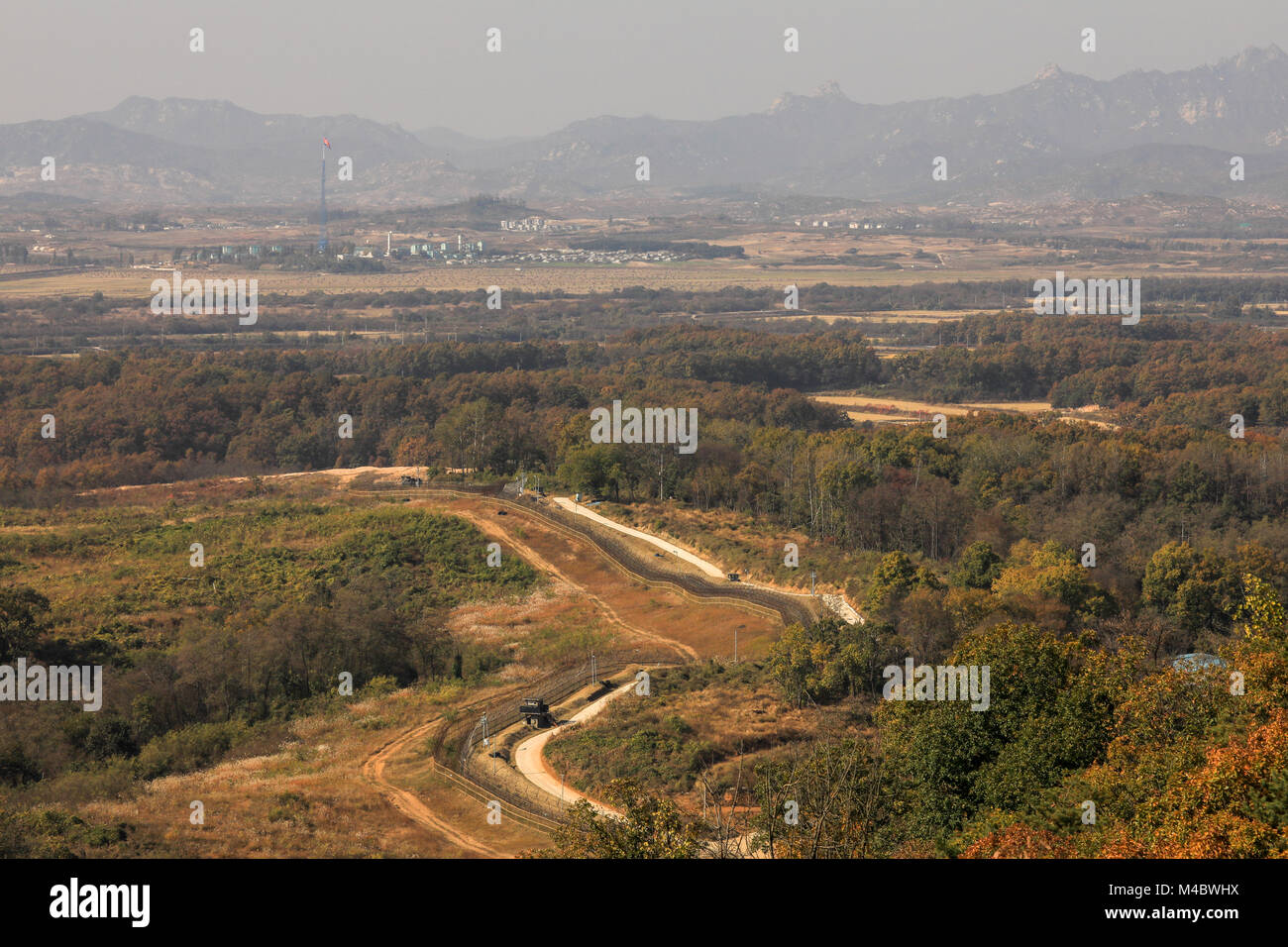 La zona desmilitarizada de Corea o DMZ, que separa Corea del Norte y