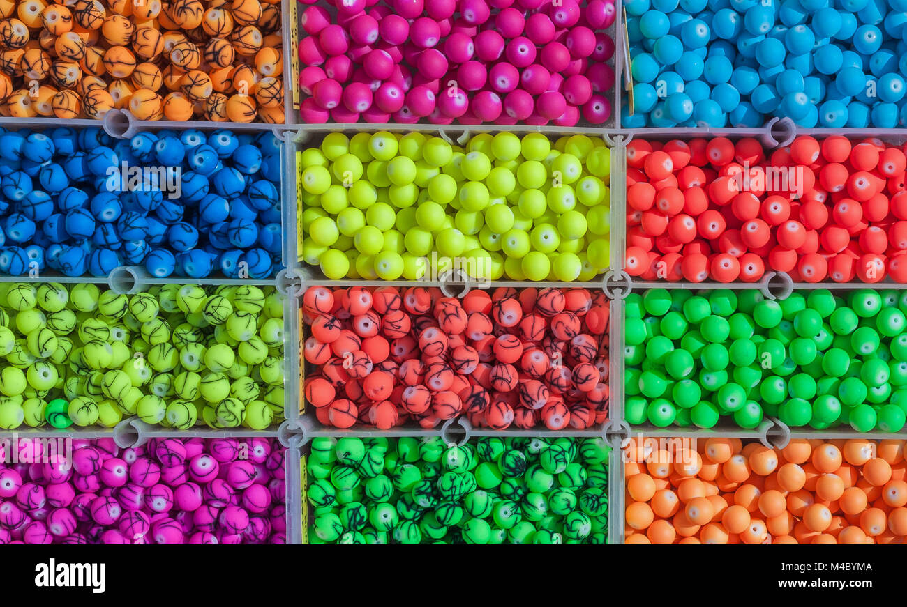 Perlas de colores fotografías e imágenes de alta resolución - Alamy