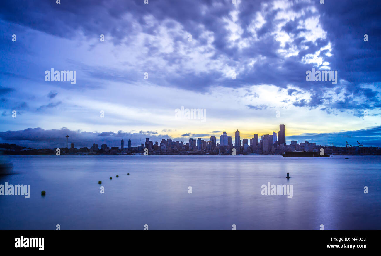 Amanecer temprano en Seattle Washington Foto de stock