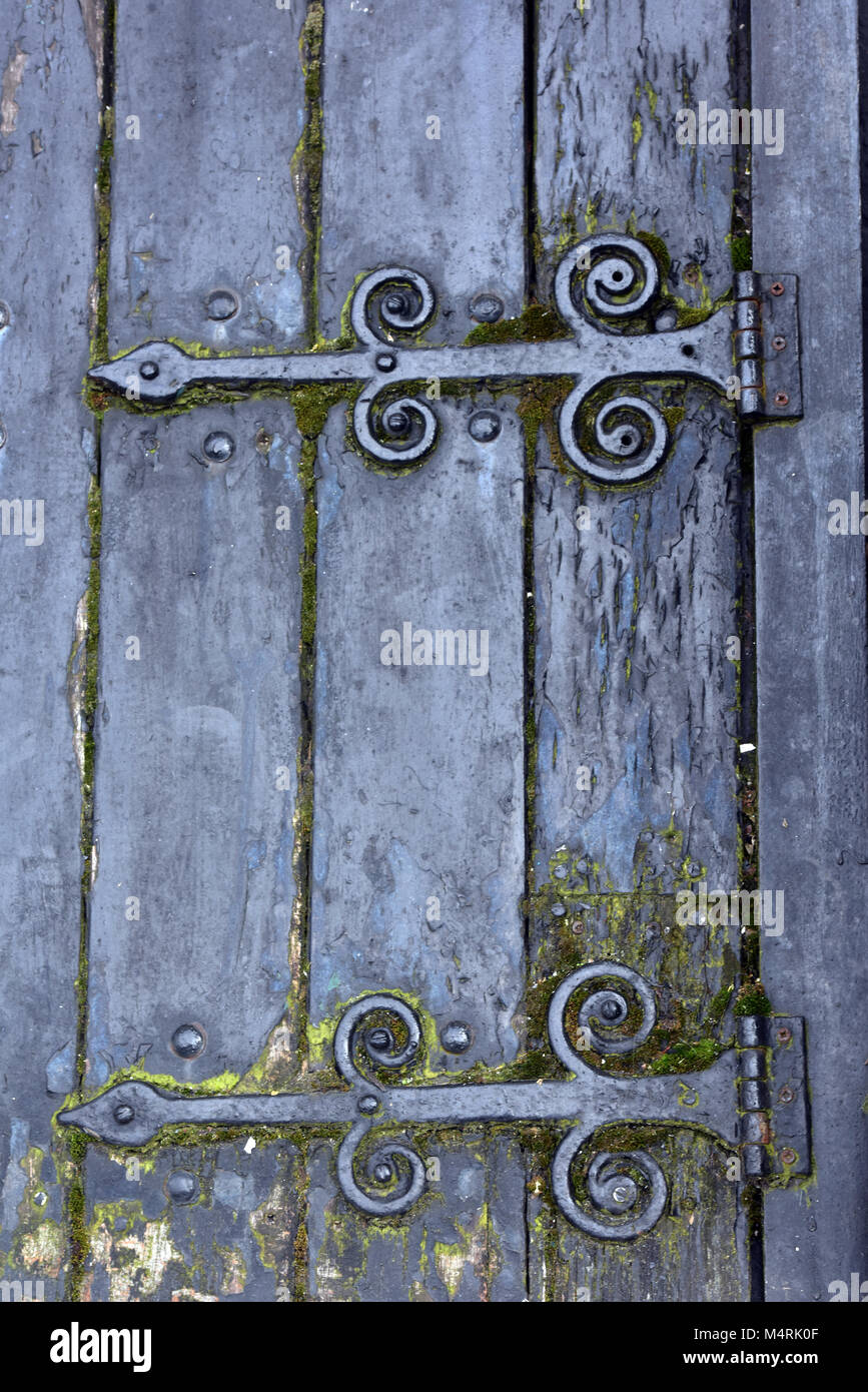 Puertas de hierro fundido fotografías e imágenes de alta resolución - Alamy