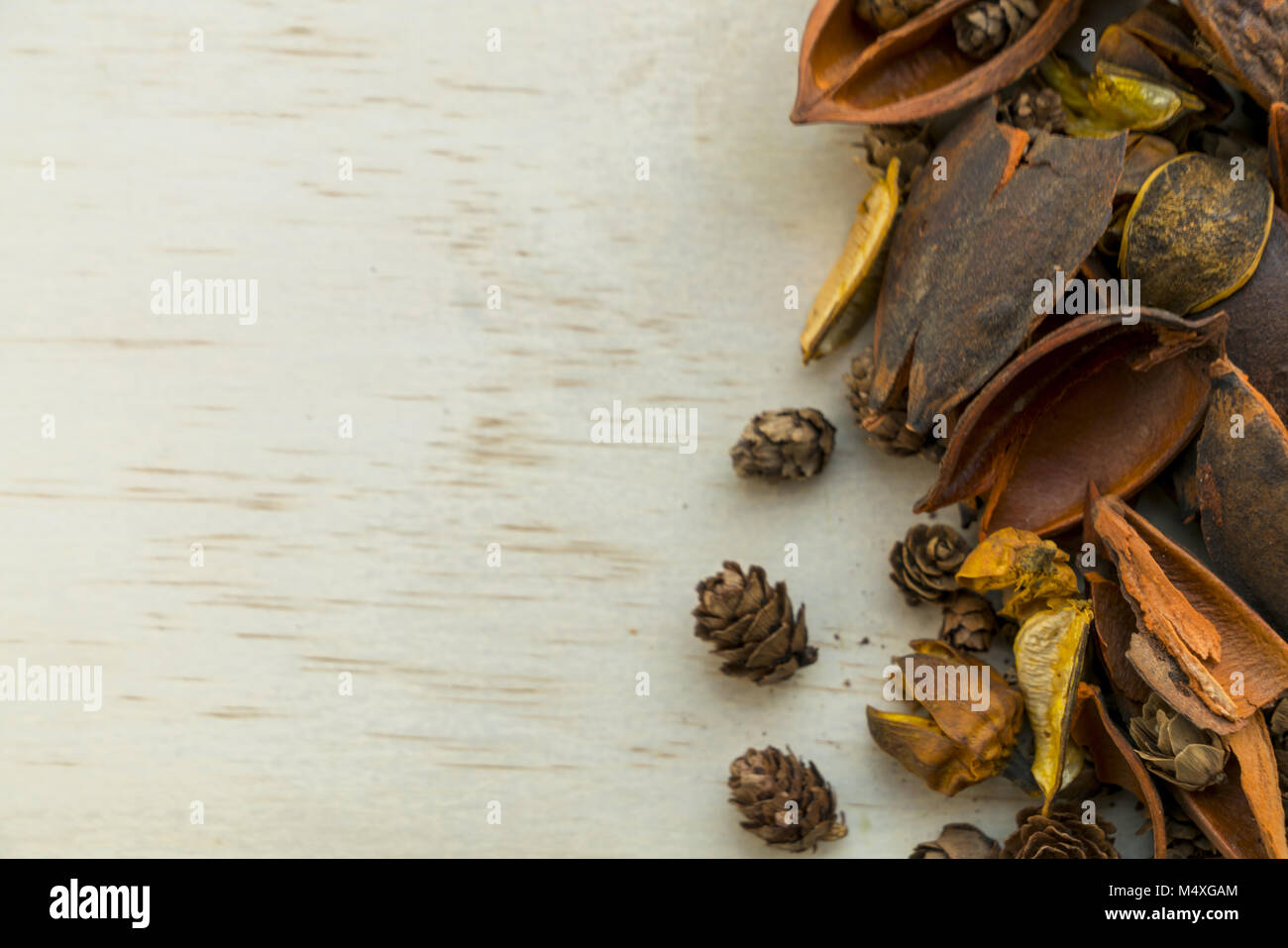 Fondo de madera con aroma de Flor, lugar para texto Foto de stock