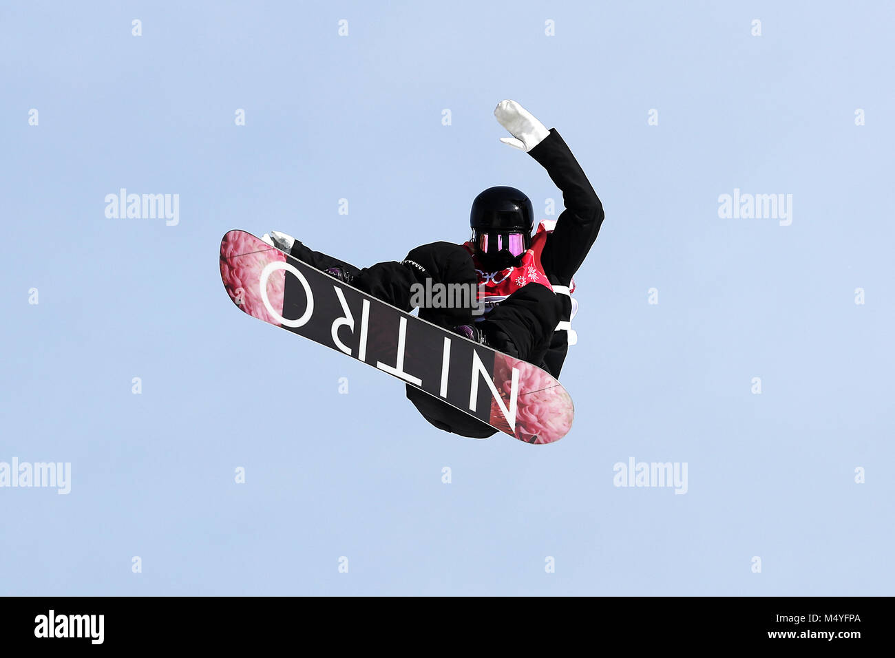 Nueva Zelandia Zoi Sadowski Synnott en las Damas Snowboard Big Air en el  centro de salto de esquí Alpensia durante el día diez de los Juegos  Olímpicos de Invierno de 2018 PyeongChang