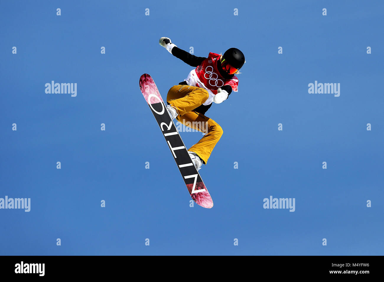 La noruega Silje Norendal en las Damas Snowboard Big Air en el centro de  salto de esquí Alpensia durante el día diez de los Juegos Olímpicos de  Invierno de 2018 PyeongChang en