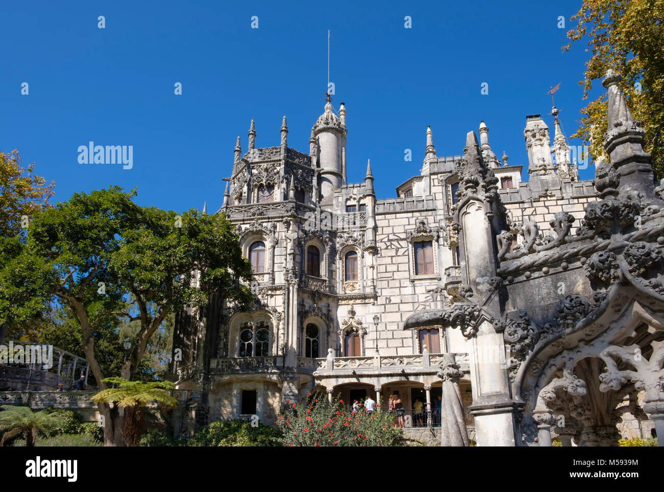 Jardines y Palacio de Quinta da Regaleira, Sintra, Portugal Foto de stock