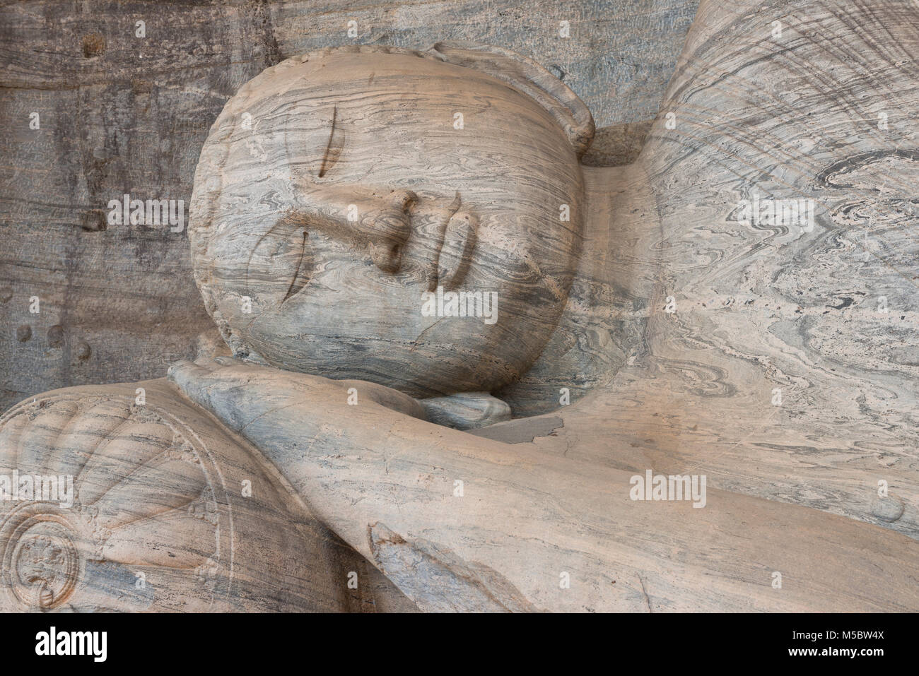 Sri Lanka, Asia, Kalu Gal Vihara estatua de Buda Foto de stock