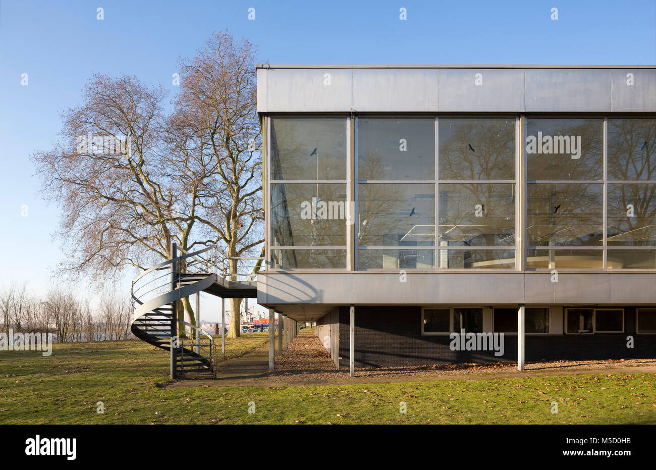 Krefeld-Hohenbudberg, Bayer-Werke, Casino, Angestelltenspeisehaus 1961 von Hentrich, erbaut Petschnigg und Partner Foto de stock