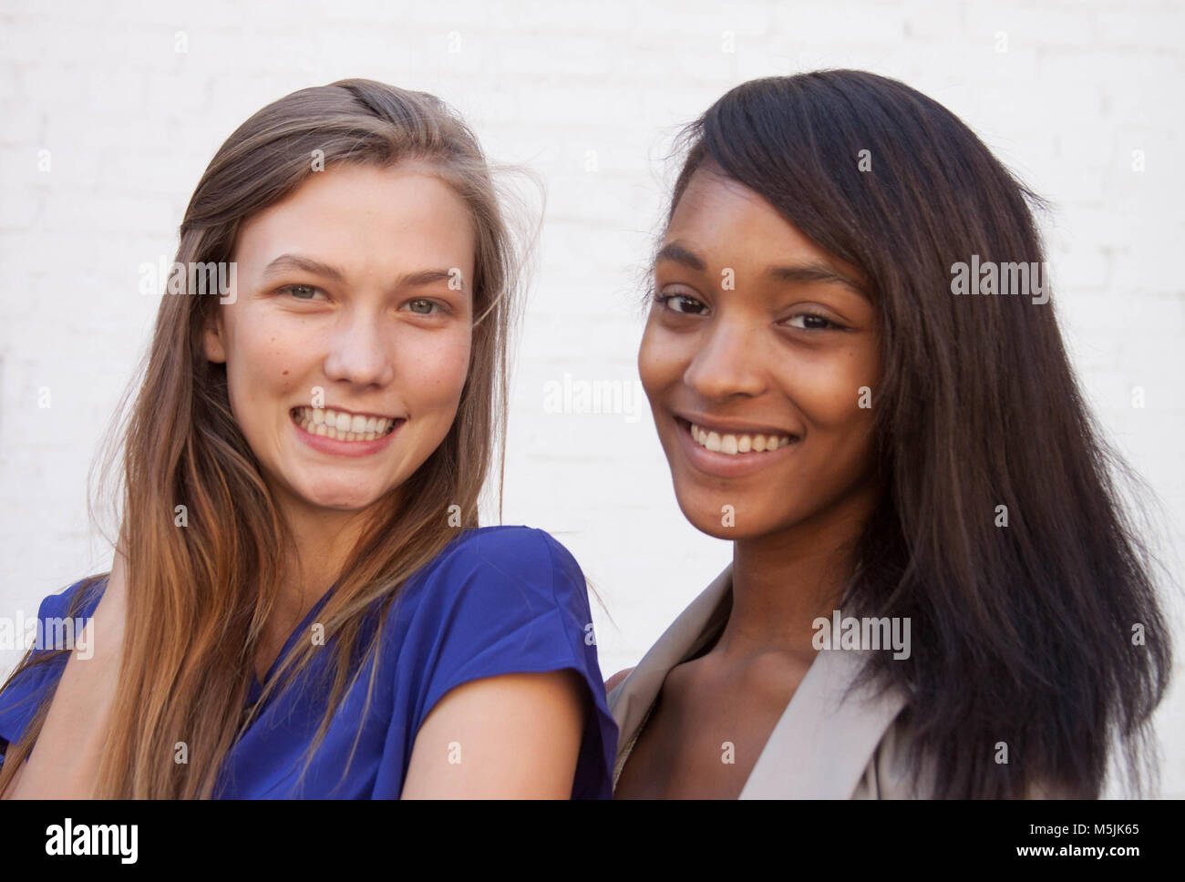 Modelos de moda Karlie Kloss y Jourdan Dunn Fotografía de stock - Alamy