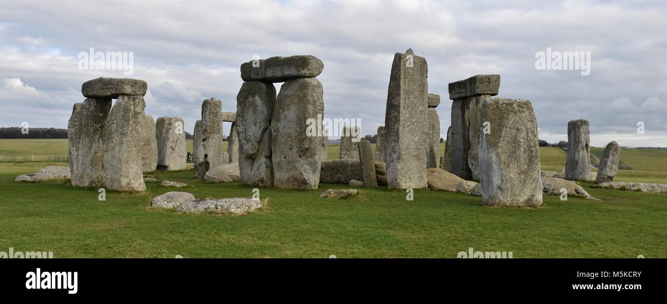 Stonehenge es un monumento prehistórico de druida en Wiltshire, Inglaterra desde el neolítico de la edad de bronce. Foto de stock