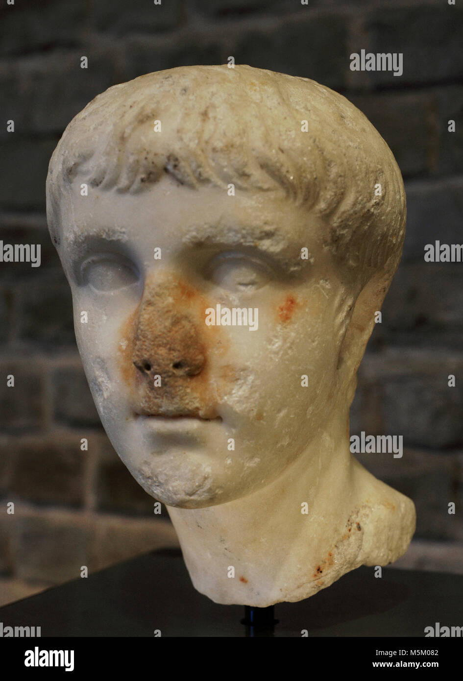 Caligula (Gaius Julius Caesar Augustus Germanicus) (12-41). El emperador romano. Busto. Fecha entre 30-40 AD. Museo Roman-Germanic. Colonia. Alemania. Foto de stock