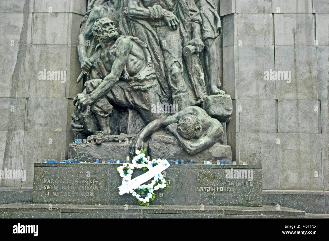 Monumento A Los Héroes Del Ghetto Fotografías E Imágenes De Alta Resolución Alamy