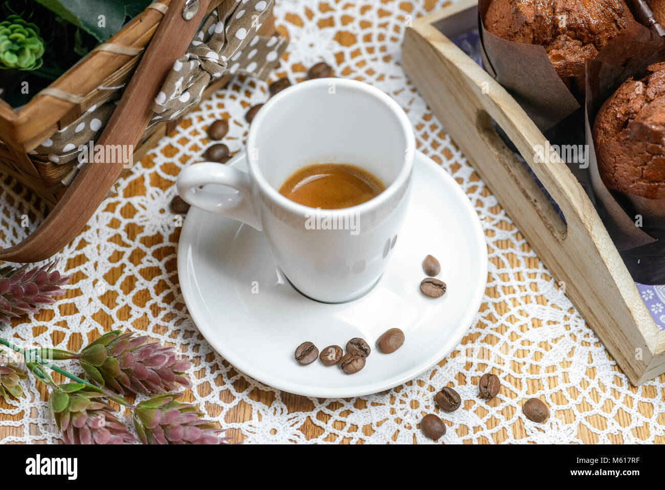 El espresso en la taza alta Foto de stock