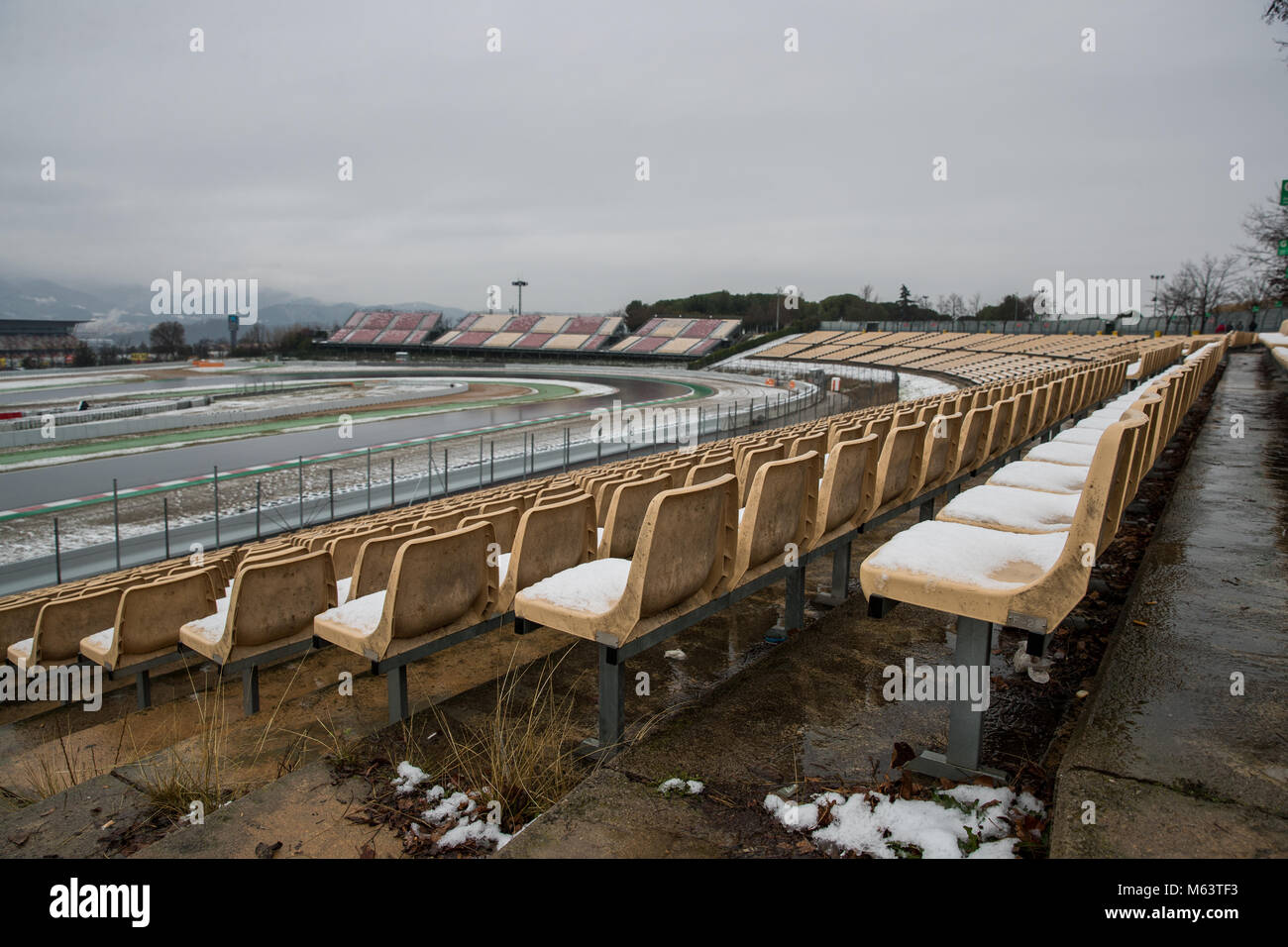 Montmelo, España. 28 Feb, 2018. La tercera jornada de pruebas de invierno con F1 en el Circuit de Catalunya de Barcelona. Detalles de nieve en el circuito. Crédito: UKKO Images/Alamy Live News Foto de stock