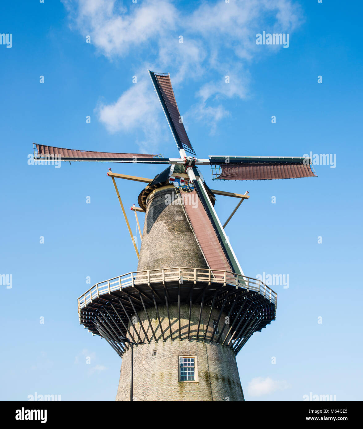 Molino de viento en vlaardingen Holanda Foto de stock
