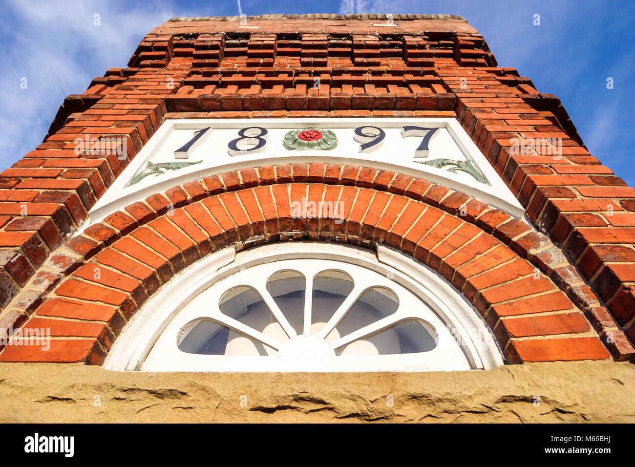 Antiguo edificio de los alces del banco de lewisburg fotografías e