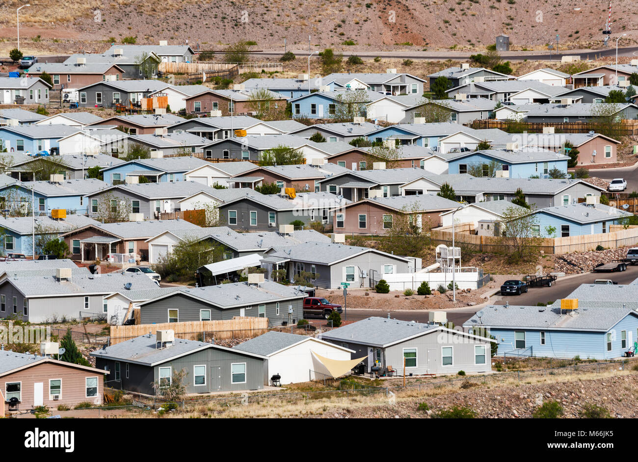 Viviendas unifamiliares en zona residencial en la ciudad de la compañía de Morenci, Arizona, EE.UU. Foto de stock